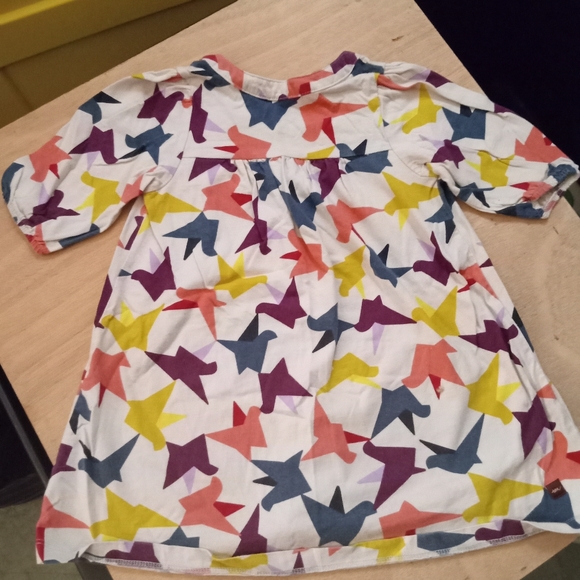 NWOT 2T Tea White Dress with Multi-Colored Stars. - Picture 3 of 4